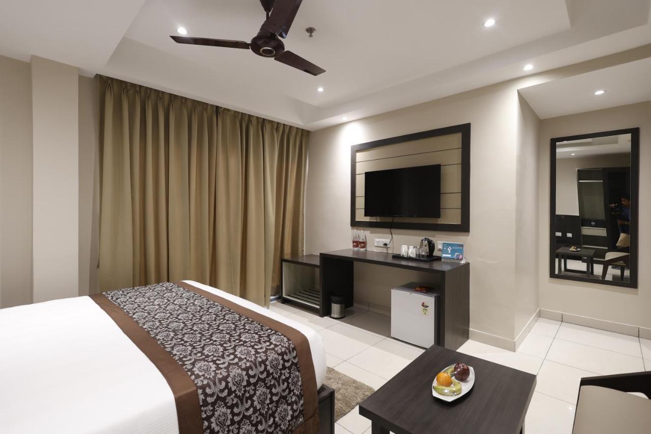 Pride Biznotel Canopus, Digha Digha  Exterior photo