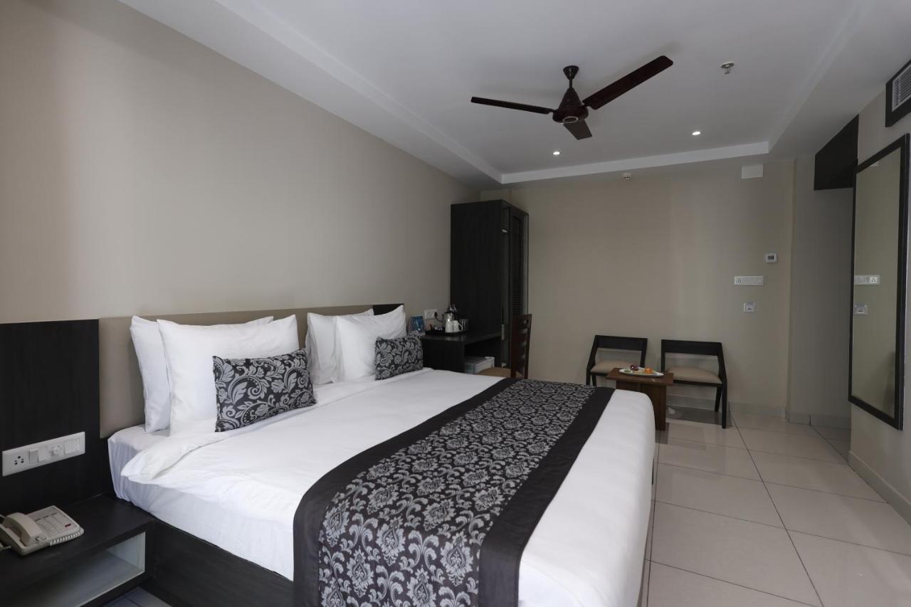 Pride Biznotel Canopus, Digha Digha  Exterior photo